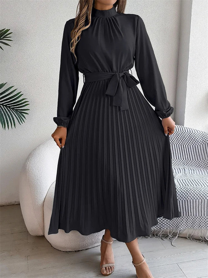 Vera – Elegant Lang Kjole med Tidløst Design - My Store